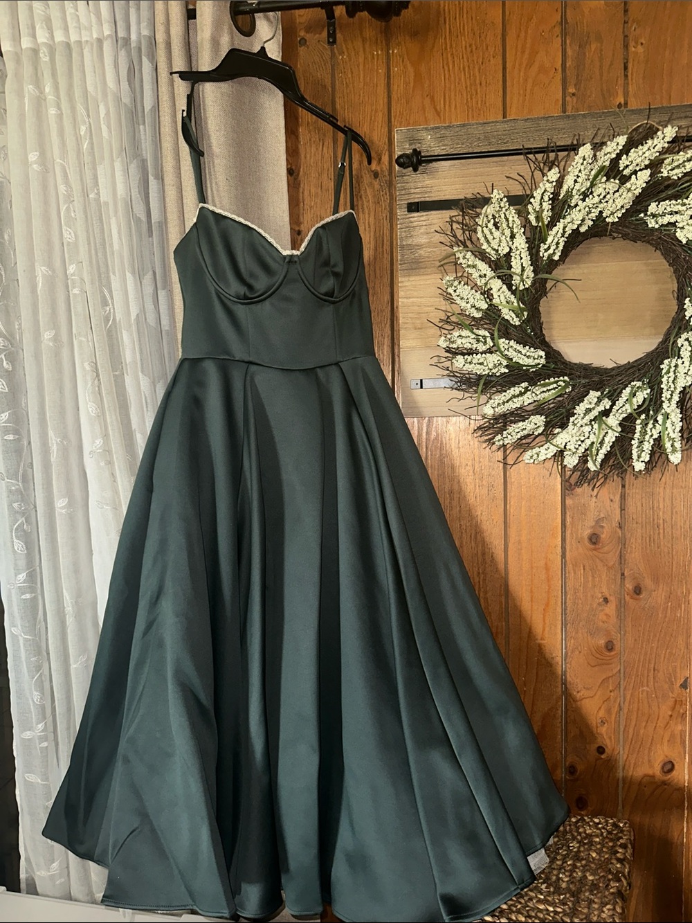 House of CB Dark Green Midi Fit-and-Flare Dress - Picture 5 of 6